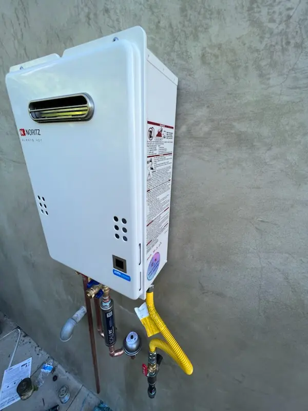 Tankless water heater installation for Horizon City homes